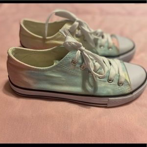Cute Tye-Dye! Size 7